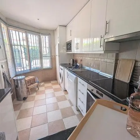 Townhouse ,cabopino Nyaraló Marbella