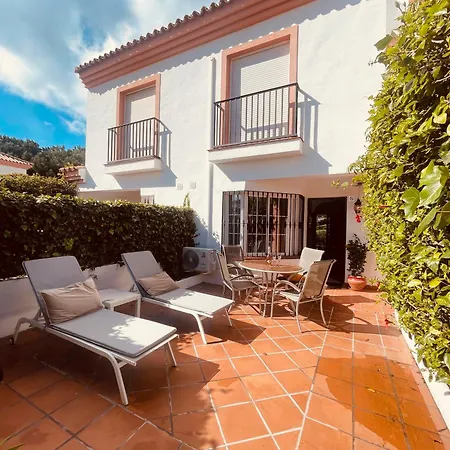 別荘 Townhouse ,cabopino マルベーリャ