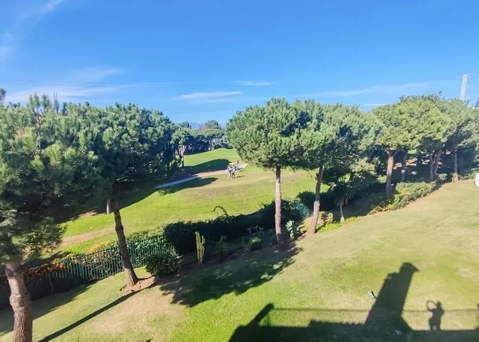 Townhouse ,cabopino マルベーリャ